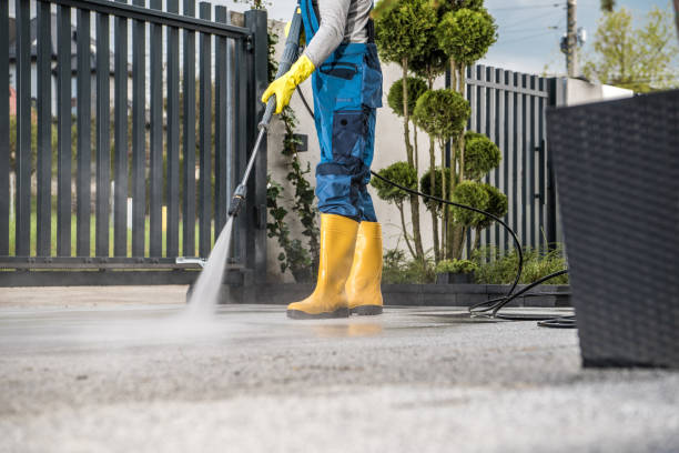 Why Choose Our Certified Pressure Washing Experts for Your Project Needs in Conroe, TX?